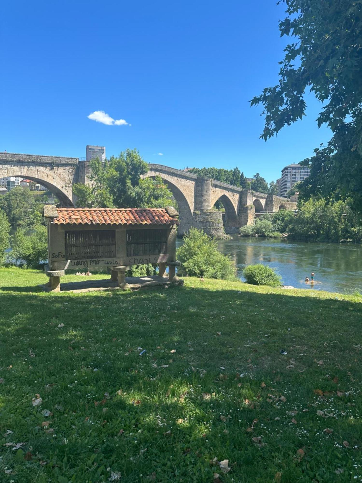 Apartamento Puente Romano Ourense Exterior photo